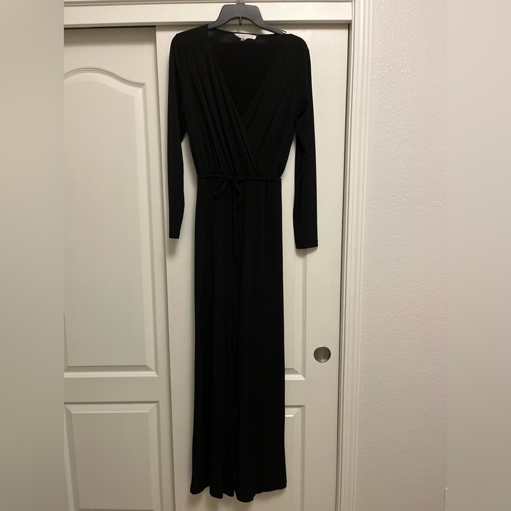 BCBG generation size medium black open back back jumpsuit